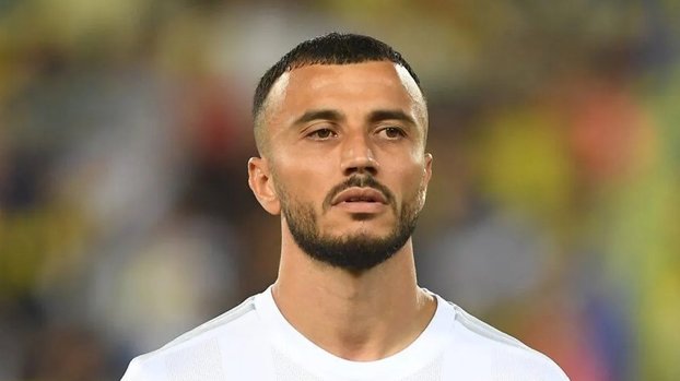 Beşiktaşlı Romain Saiss'e transfer teklifi geliyor! İngilizler peşinde düştü