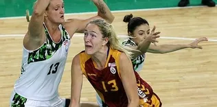 Galatasaray evinde galip