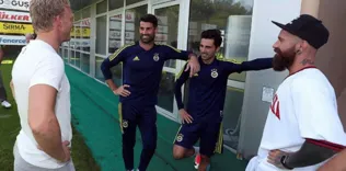 Fenerbahçe’de sürpriz ziyaret