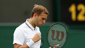 Wimbledon'da Dan Evans 3. tura yükseldi