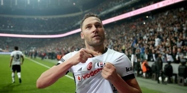 Tosic’e bıçaklı tehdit!