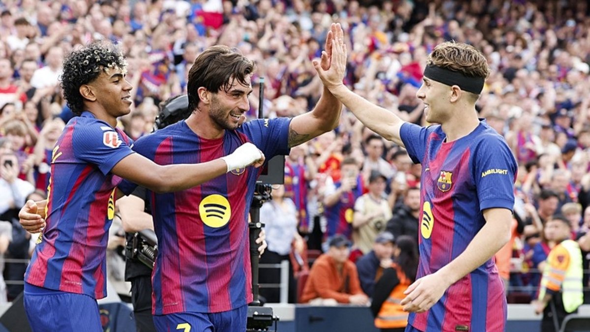 Derbiyi kazanan Barcelona adım adım şampiyonluğa gidiyor!