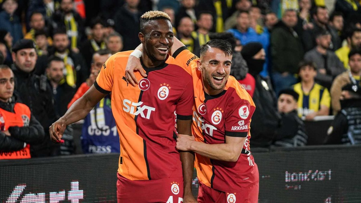 Galatasaray'dan Napoli'ye Osimhen kuşatması! Transferin önündeki tek engel... Galatasaray'dan Napoli'ye Osimhen kuşatması! Transferin önündeki tek engel...