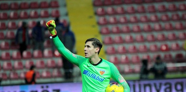 Kayserispor Kalecisi Lung Savasmaya Devam Fotomac