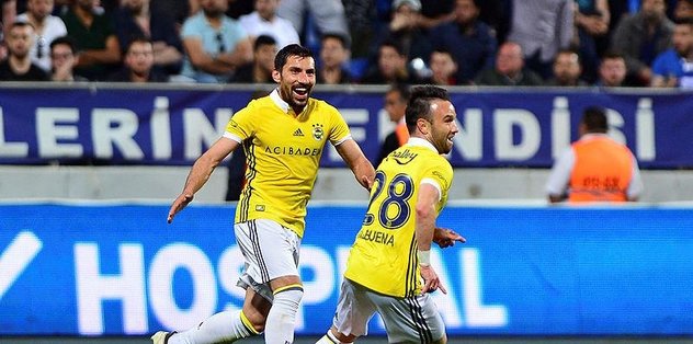 Kasımpaşa Teknik Direktörü Kemal Özdeş'ten Fenerbahçeli Şener Özbayraklı'ya gönderme!