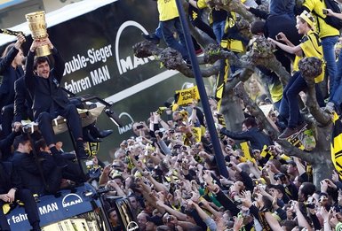 Dortmund’dan şampiyonluk turu