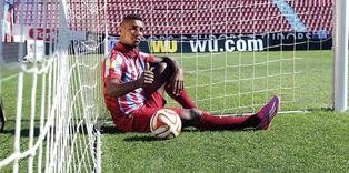 Constant idmana izinsiz katılmadı