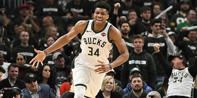 Ersanlı Bucks Pistons'ı rahat geçti
