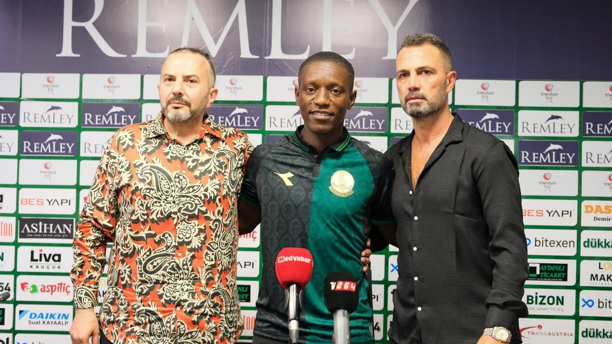 Sakaryaspor Max Gradel'i kadrosuna kattı!