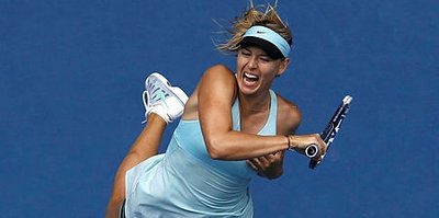 Sharapova '2 numarayı' yendi