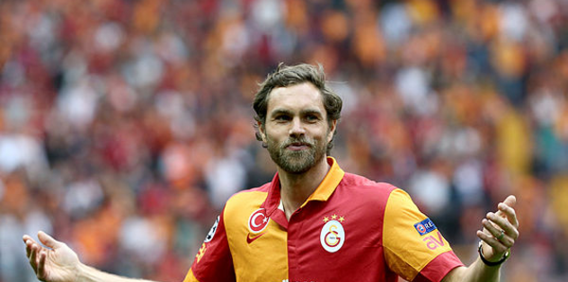 Elmander’e dev kutlama