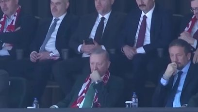 >Başkan Erdoğan'dan 12 Dev Adam'a destek!