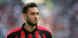 Hakan Çalhanoğlu bombası