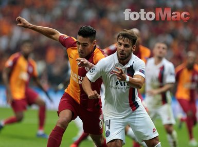 Galatasaray’da iki yıldızdan Fatih Terim’e flaş tepki!