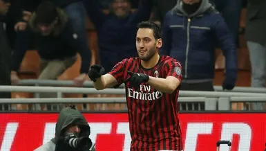 Çalhanoğlu manşetlerde