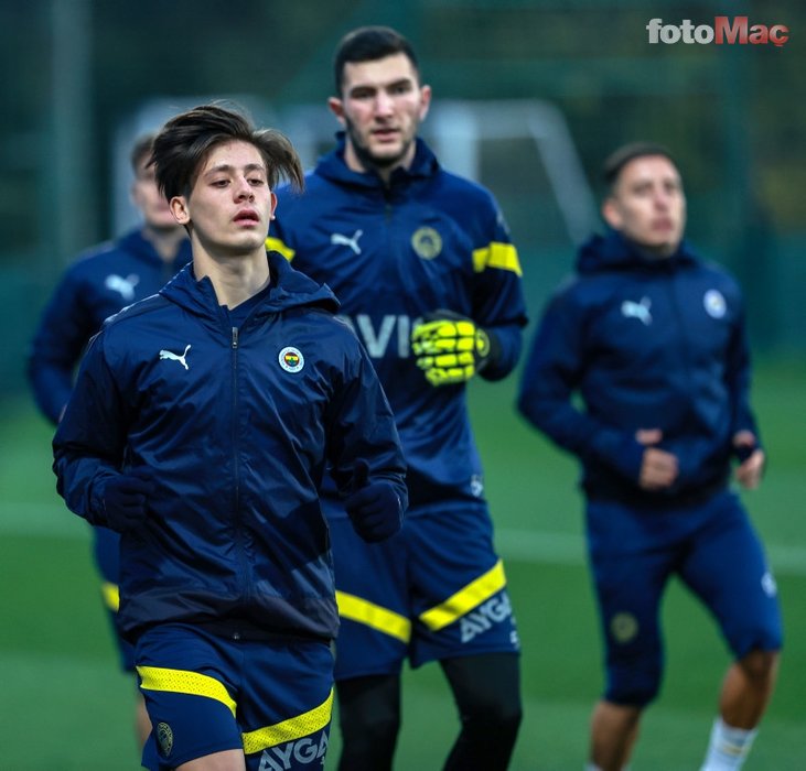 Fenerbahçe'ye 18'lik orta saha! Ozan Suncak transferi resmileşti