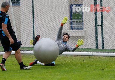 Devlerin radarında olan Uğurcan Çakır’dan transfer açıklaması