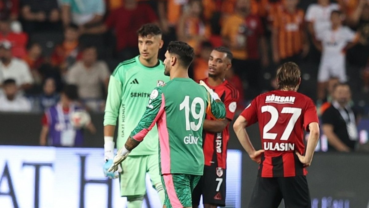 Günay Güvenç'ten Galatasaray'ın olası kaleci transferine dair flaş yorum! Günay Güvenç'ten Galatasaray'ın olası kaleci transferine dair flaş yorum!