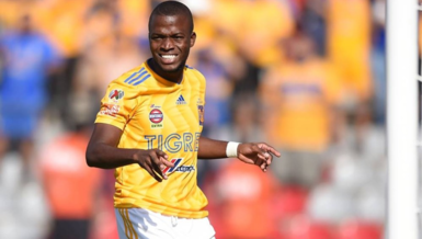 Fenerbahce Enner Valencia Yi Kadrosuna Katti Son Dakika Fenerbahce Haberleri Fotomac