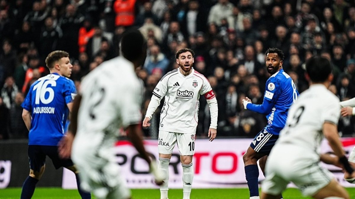 Beşiktaş-Kasımpaşa maçında penaltı kararı! İşte o pozisyon