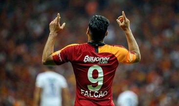 Galatasaray 'pençesini' arıyor! Radamel Falcao...