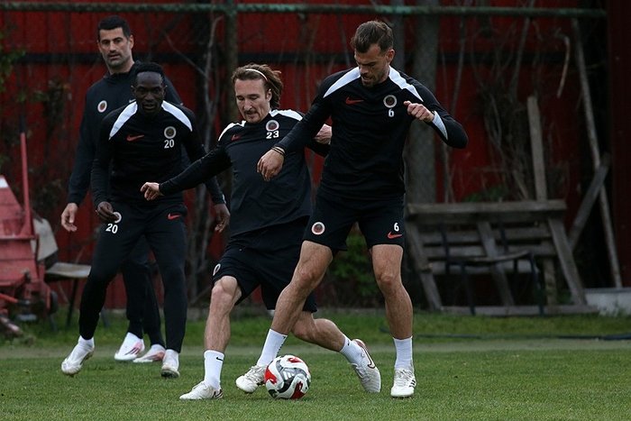 natura-dunyasi-genclerbirligi-galatasaray-maci-izle-saat-kacta-hangi-kanalda-1776489510765.jpeg Gençlerbirliği-Galatasaray maçı hangi kanalda?