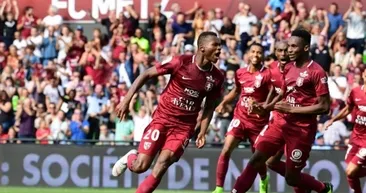 Fenerbahçe golcüsünü Fransa’da buldu!