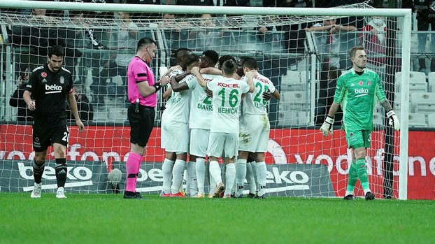 Beşiktaş Giresunspor maçında Mert Günok'tan büyük hata!