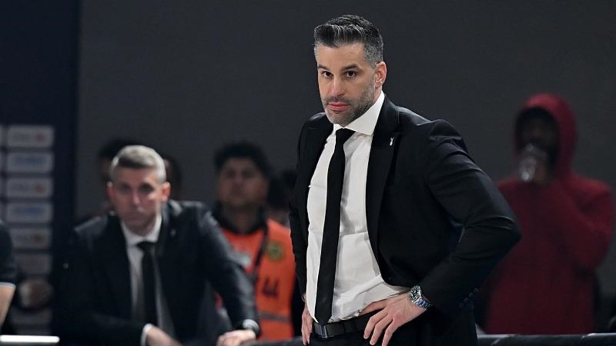 Beşiktaş Fibabanka Başantrenörü Dusan Alimpijevic: Galibiyeti taraftar için aldık Beşiktaş Fibabanka Başantrenörü Dusan Alimpijevic: Galibiyeti taraftar için aldık