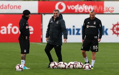 Beşiktaşlı yıldız Galatasaray’a haber yolladı!