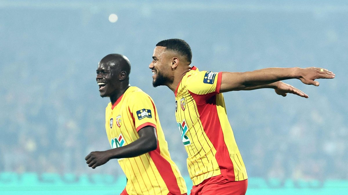 Fenerbahçe'den savunmaya flaş hamle! Geçmişte de gündeme gelmişti