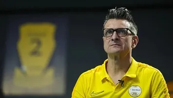 VakıfBank doludizgin