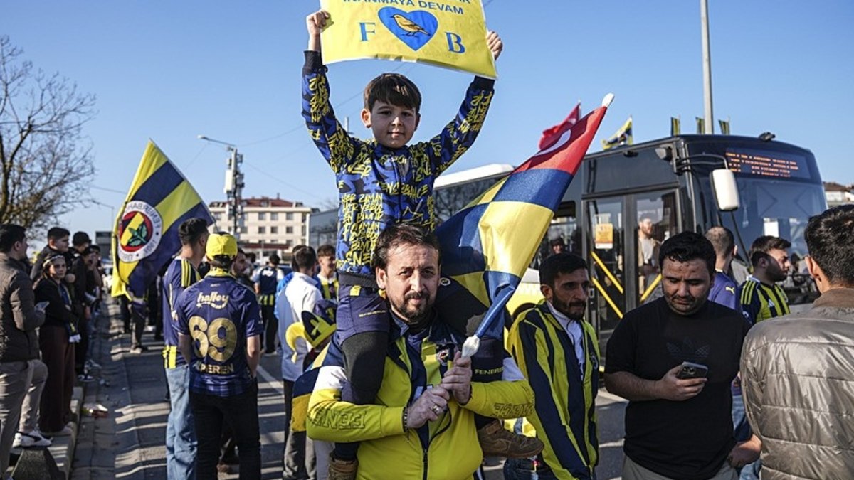 Fenerbahçe taraftarından Beşiktaş derbisine yoğun ilgi