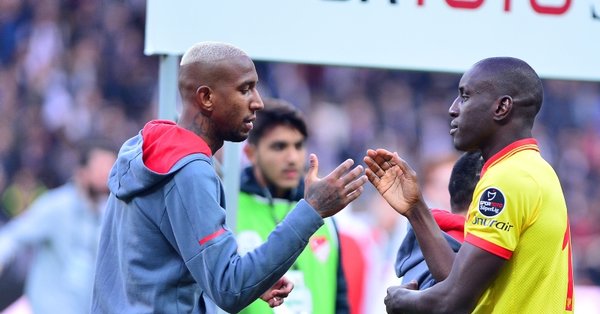 Galatasaray A Demba Ba Mujdesi Son Dakika Galatasaray Haberleri Fotograflari Fotomac