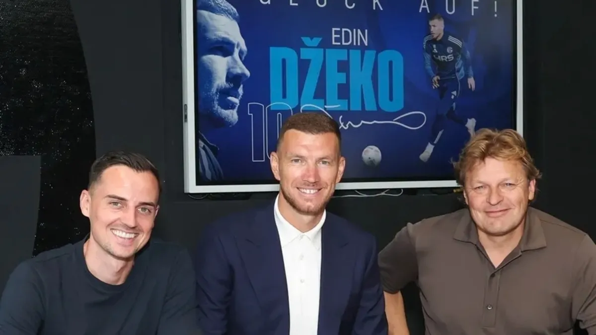 Schalke 04 Edin Dzeko ile 1 yıllık yeni sözleşme imzaladı