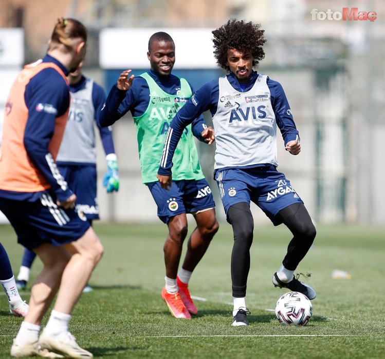 Son dakika spor haberleri: Fenerbahçe'de flaş karar! Gökhan Gönül...