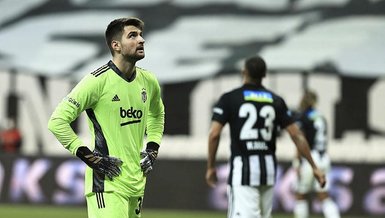 Son dakika spor haberi: Beşiktaş Adana Demirspor maçında Ersin Destanoğlu ilk golünü frikikten yedi! Barajı özenle kurdu ama...