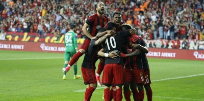 Eskişehirspor, Samsunspor'a gol yağdırdı!