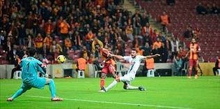 Tribünler boş kaldı