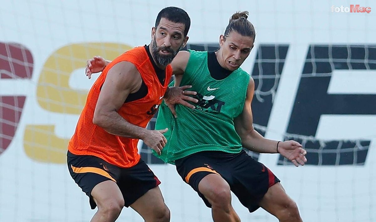 Galatasaray�da transfer krizi! Belhanda ve Feghouli… Son dakika