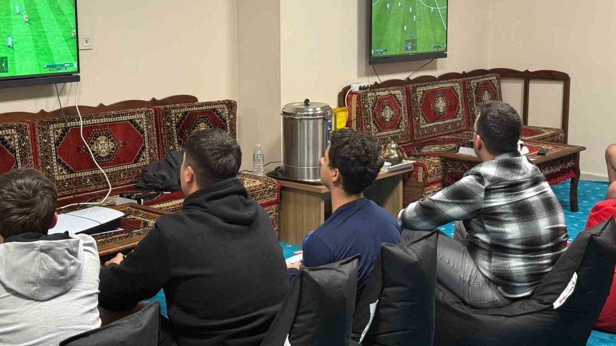 Yurt öğrencileri PS-5 E-Sport Cup’ta yarıştı!