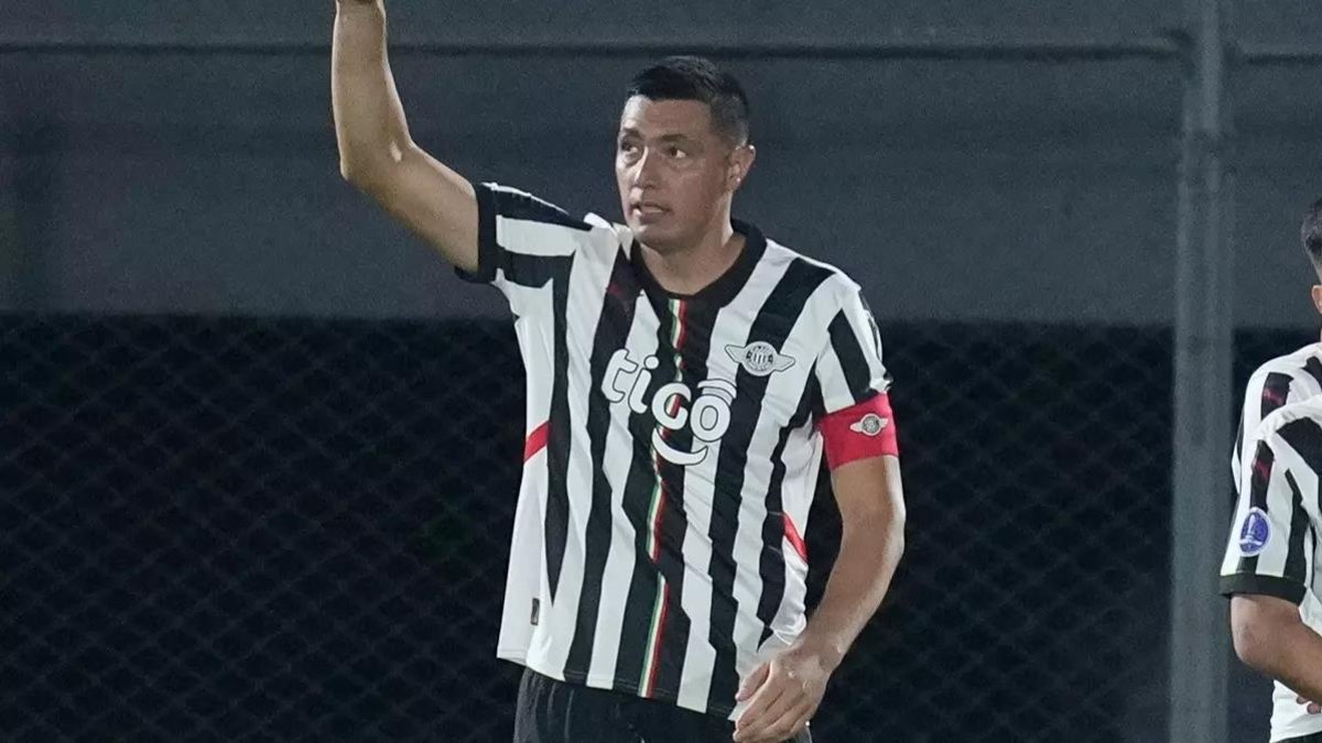 41’lik delikanlı Cardozo 41’lik delikanlı Cardozo