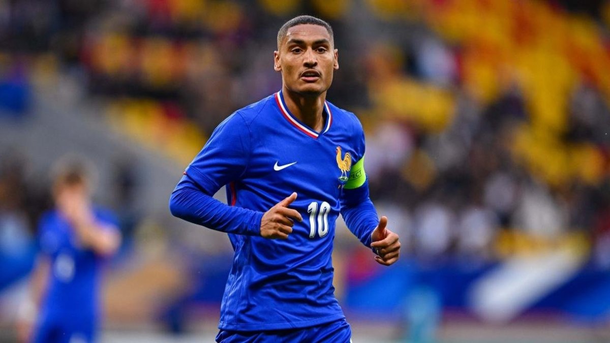 Galatasaray'a transferde dev rakip! Enzo Millot...