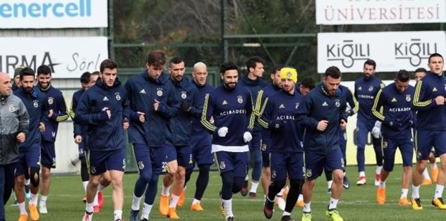 Fenerbahçe'de Aytemiz Alanyaspor maçı hazırlıkları