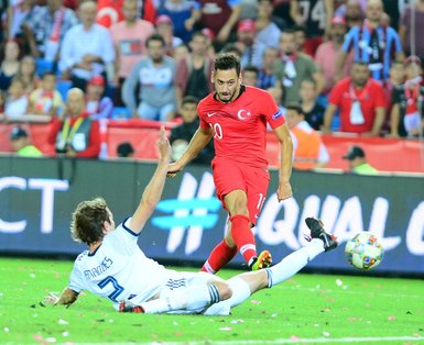 Hakan Çalhanoğlu Beşiktaş’ta!