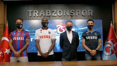 Trabzonspor Flavio Lewis Baker ve Benik Afobe için imza töreni düzenledi
