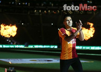 Galatasaray’ın transfer hedefini canlı yayında açıkladı!