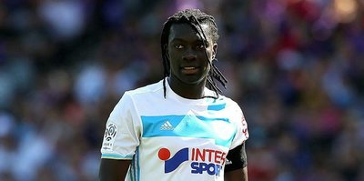 Gomis’te pürüz var