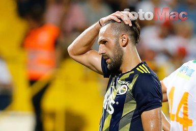 Alanyaspor-Fenerbahçe maçında geceye damga vuran hareket! Vedat Muriç...