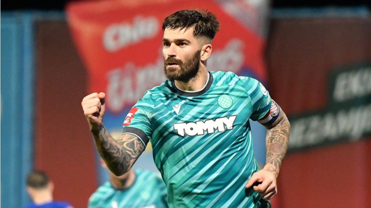 TRANSFER HABERLERİ | Beşiktaş'tan hücuma sürpriz hamle! Yapılacak teklif ortaya çıktı TRANSFER HABERLERİ | Beşiktaş'tan hücuma sürpriz hamle! Yapılacak teklif ortaya çıktı